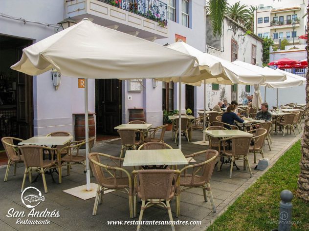 Terraza Exterior · Restaurante San Andrés · La Palma · Canarias · Pescado Fresco, Paella de Marisco, Gran Selección de vinos.