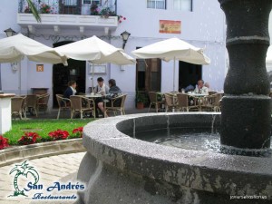 Fuente de la Plaza de San Andrés · Restaurante San Andrés · La Palma · Canarias · Pescado Fresco, Paella de Marisco, Gran Selección de vinos.